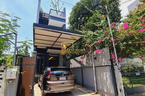 3 Bedroom House for rent in Khlong Tan Nuea, Bangkok