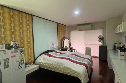 4 Bedroom House for sale in Noble Tara Ngamwongwarn, Bang Kraso, Nonthaburi near MRT Bang Krasor