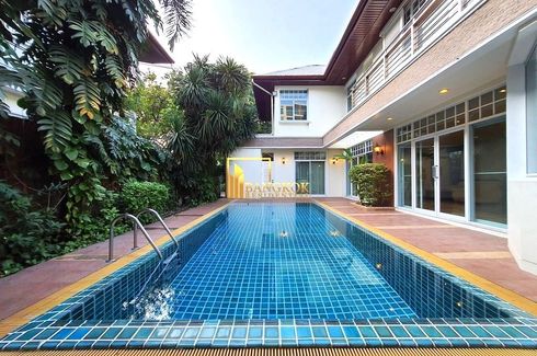 3 Bedroom House for rent in Thung Maha Mek, Bangkok near MRT Khlong Toei