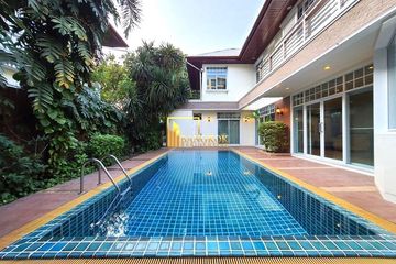 3 Bedroom House for rent in Thung Maha Mek, Bangkok near MRT Khlong Toei