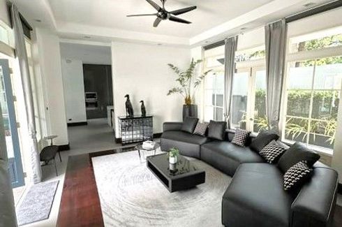 4 Bedroom House for rent in Khlong Tan Nuea, Bangkok