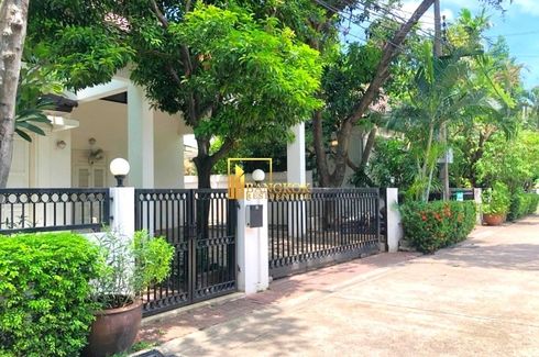 4 Bedroom House for rent in Khlong Tan Nuea, Bangkok