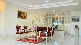 3 Bedroom Villa for sale in Nong Pla Lai, Chonburi