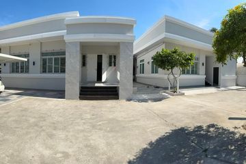 7 Bedroom House for rent in Bang Na, Bangkok