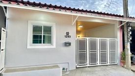 2 Bedroom Townhouse for sale in Bang Khu Rat, Nonthaburi