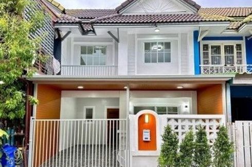 3 Bedroom Townhouse for sale in Bang Mae Nang, Nonthaburi