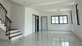 3 Bedroom Townhouse for sale in Khlong Kum, Bangkok