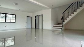 3 Bedroom Townhouse for sale in Khlong Kum, Bangkok