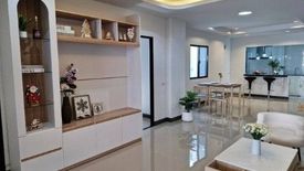 3 Bedroom Townhouse for sale in Khlong Song Ton Nun, Bangkok