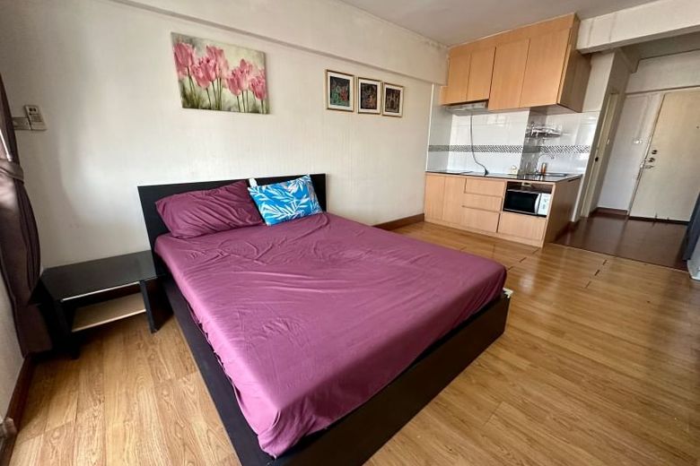 1 Bedroom Condo