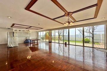 5 Bedroom Apartment for rent in Le Chateau, Khlong Tan Nuea, Bangkok