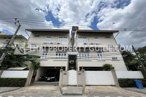 3 Bedroom House for rent in Khlong Toei, Bangkok near BTS Ploen Chit