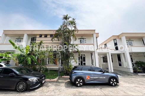 3 Bedroom House for rent in Khlong Toei, Bangkok near BTS Ploen Chit