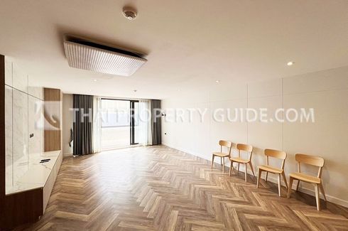 3 Bedroom Apartment for rent in Phra Khanong Nuea, Bangkok near BTS Ekkamai