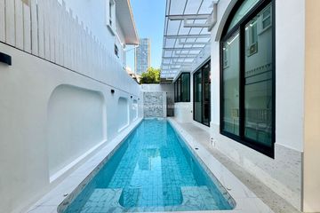 4 Bedroom House for rent in Khlong Tan Nuea, Bangkok