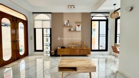 4 Bedroom House for rent in Khlong Tan Nuea, Bangkok