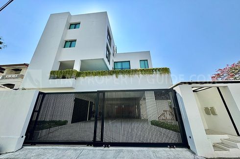 4 Bedroom House for rent in Khlong Tan, Bangkok near BTS Phrom Phong