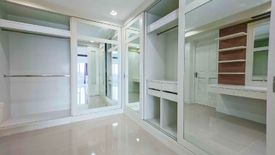 2 Bedroom Condo for sale in Saen Suk, Chonburi