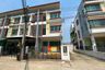 Townhouse for sale in Grandity Suvarnabhumi, Thap Yao, Bangkok
