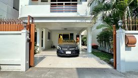 5 Bedroom Townhouse for rent in Khlong Tan Nuea, Bangkok near MRT Sukhumvit