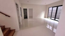 4 Bedroom House for sale in Tha Raeng, Bangkok