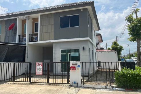 3 Bedroom Townhouse for sale in Krathum Rai, Bangkok