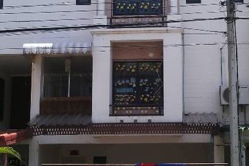 Townhouse for sale in Min Buri, Bangkok