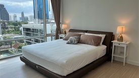 2 Bedroom Condo for sale in Khlong Tan Nuea, Bangkok near BTS Ekkamai