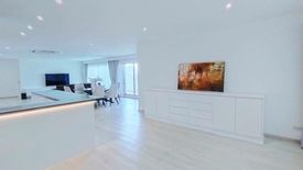 2 Bedroom Condo for rent in Silom Condominium, Silom, Bangkok near MRT Silom