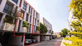 3 Bedroom Townhouse for sale in Baan Puripuri, Lat Phrao, Bangkok