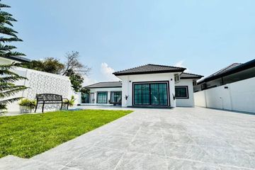 4 Bedroom Villa for sale in Na Kluea, Chonburi