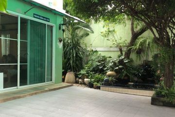 3 Bedroom Townhouse for sale in Bang Khu Rat, Nonthaburi