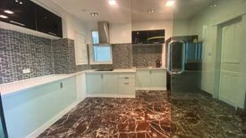 3 Bedroom Condo for rent in Wind Sukhumvit 23, Khlong Toei Nuea, Bangkok near MRT Sukhumvit