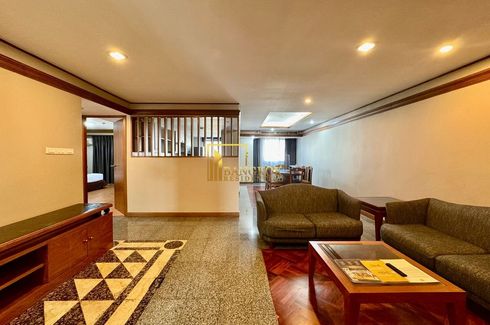 2 Bedroom Condo for rent in United Tower, Khlong Tan Nuea, Bangkok near BTS Thong Lo