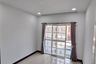 3 Bedroom Townhouse for sale in Lam Pla Thio, Bangkok