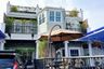 4 Bedroom House for sale in Bang Lamphu Lang, Bangkok near BTS Wongwian Yai