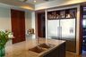 3 Bedroom Condo for sale in Oriental Towers, Khlong Tan Nuea, Bangkok near BTS Thong Lo