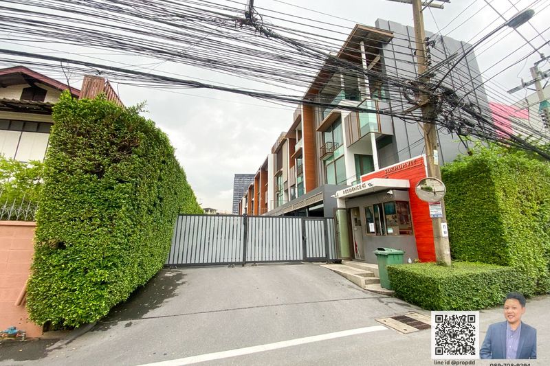 Watthana, Bangkok - Photo 1