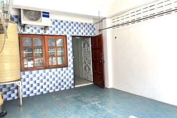 3 Bedroom Townhouse for sale in Soi Mu Ban Sap Mongkhon 1, Phraek Sa, Samut Prakan