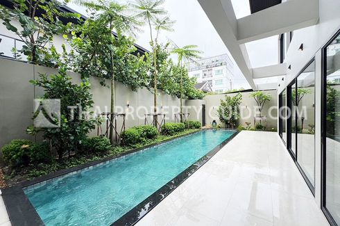 4 Bedroom House for rent in Phra Khanong Nuea, Bangkok near BTS Ekkamai