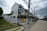Townhouse for sale in Tha Raeng, Bangkok