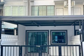 3 Bedroom Townhouse for sale in Rattanakorn Village 18, Na Kluea, Chonburi