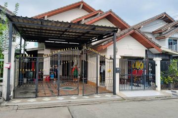 4 Bedroom House for sale in Tha Raeng, Bangkok