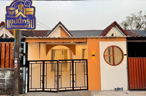 2 Bedroom Townhouse for sale in Surasak, Chonburi