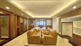 4 Bedroom Condo for sale in Khlong Toei Nuea, Bangkok near MRT Sukhumvit