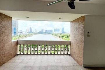 3 Bedroom Apartment for rent in Khlong Toei, Bangkok near BTS Asoke