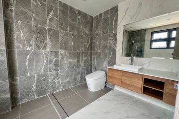 3 Bedroom House for rent in Na Kluea, Chonburi