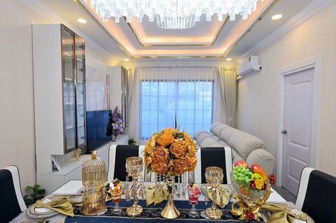 3 Bedroom House for sale in Nong Pla Lai, Chonburi