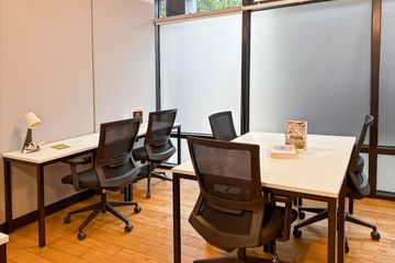 Office for rent in Makkasan, Bangkok near MRT Phetchaburi
