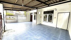 4 Bedroom Townhouse for sale in Lat Phrao, Bangkok
